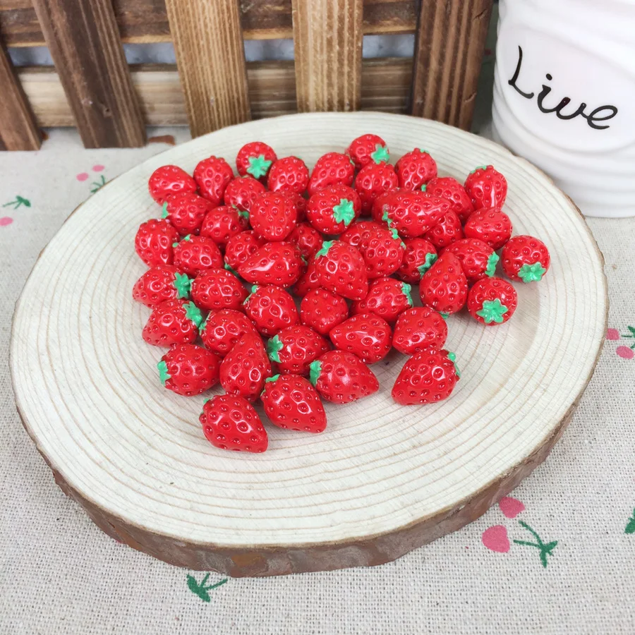 

Лидер продаж! Kawaii DIY полимерная клубника скрапбукинг Аксессуары Украшение поделки для кукольного домика игрушка: 10*15 мм