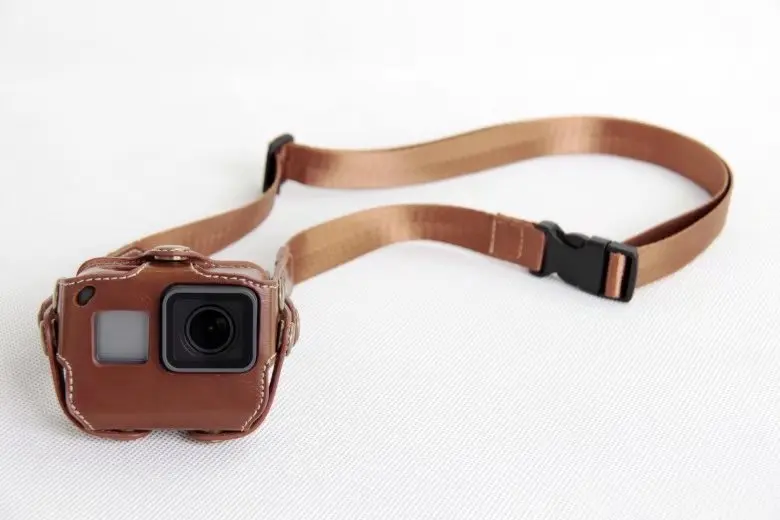 Высококачественный защитный кожаный чехол-сумка для камеры GoPro Hero 5 Black с ремешком для шейного ремня/нагрудного ремня/плечевого ремня - Цвет: Brown