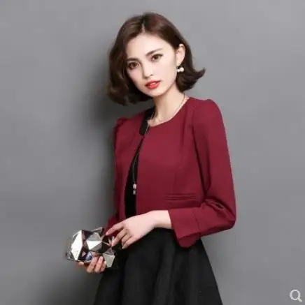 Женский короткий приталенный Блейзер однотонный большого размера с круглым