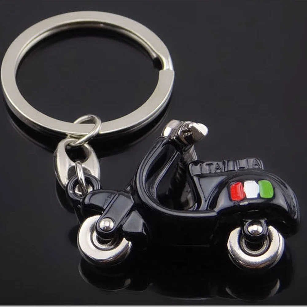 

3D Motorcycle Keychain for Vespa Piaggio 125 Ducati Honda Yamaha Suzuki Peugeot Fiat BMW Benz Car Keyring Funny Key Decoration