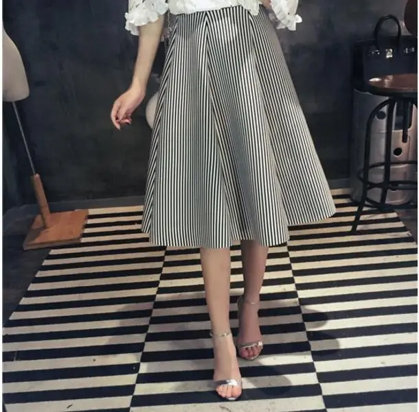 

Black and White Vertical Stripe Women Skirts Tutu Skirt A-Line Elegant Casual High Waist Women Spring Autumn Skirts 2021