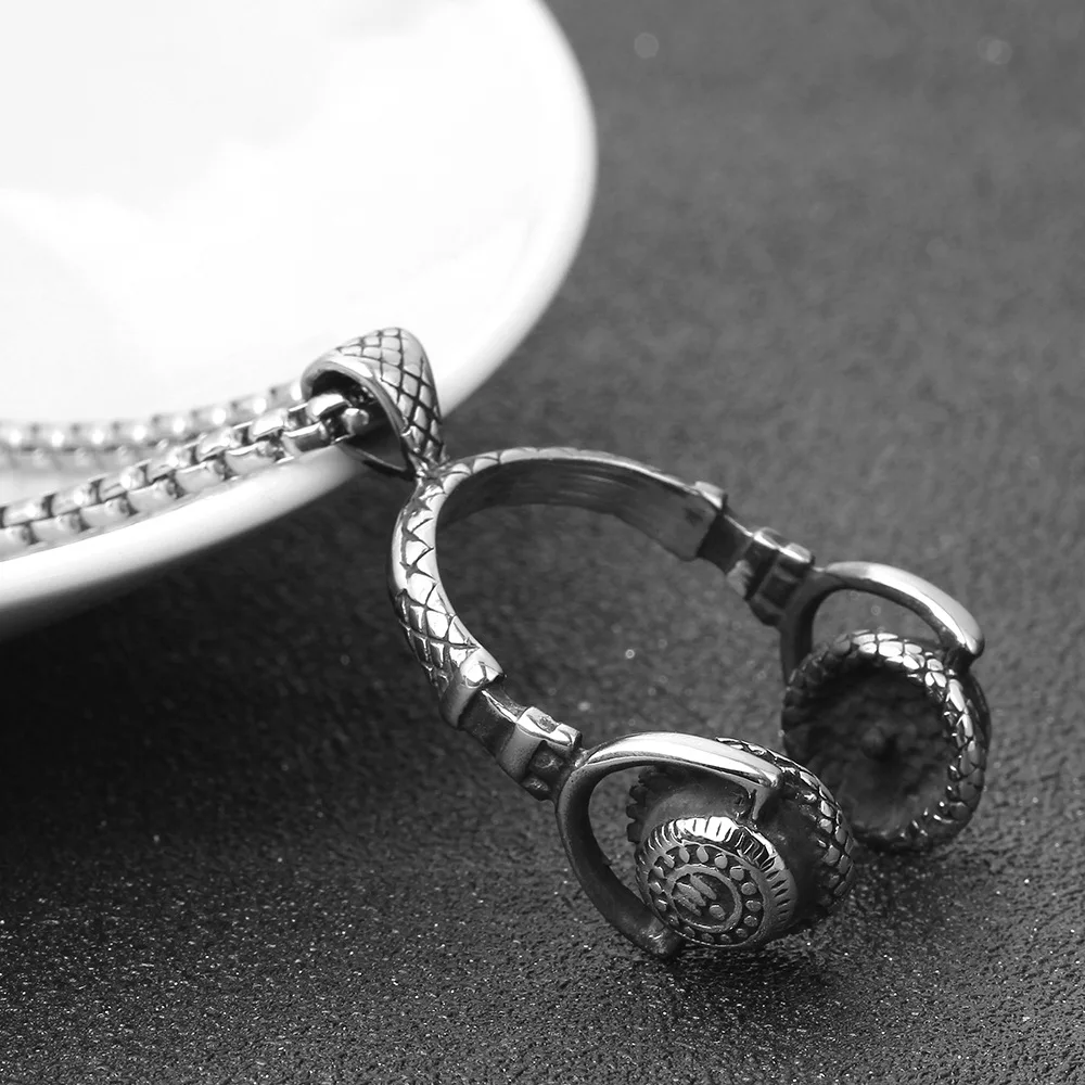 

Stainless Steel Music Earphones Pendant Necklaces Hippop Style Women & Men Charms Necklace Sport Jewelry