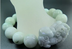 free shippinbg 13340 Chinese Green Jade / Jadeite Lucky Smooth Bead &amp PIXIU Bracelet /13mm | Украшения и аксессуары