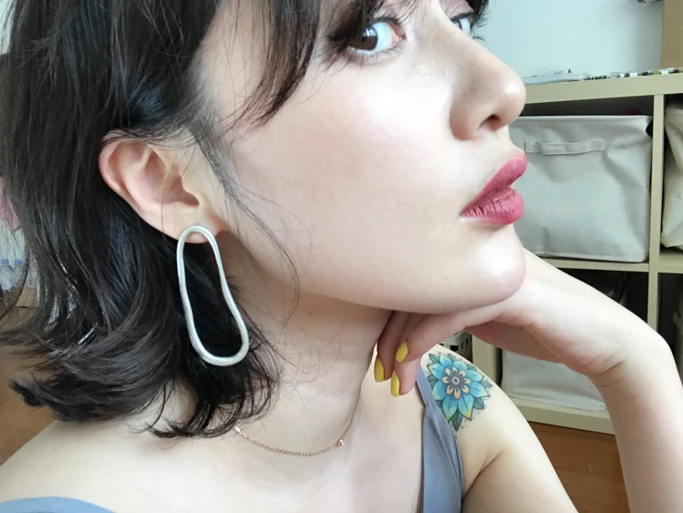 Женские серьги-гвоздики в стиле панк | Украшения и аксессуары