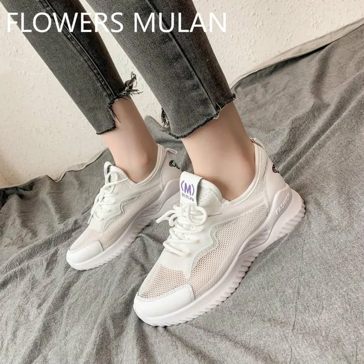 Женские кроссовки на толстой подошве дышащие платформе со шнуровкой и