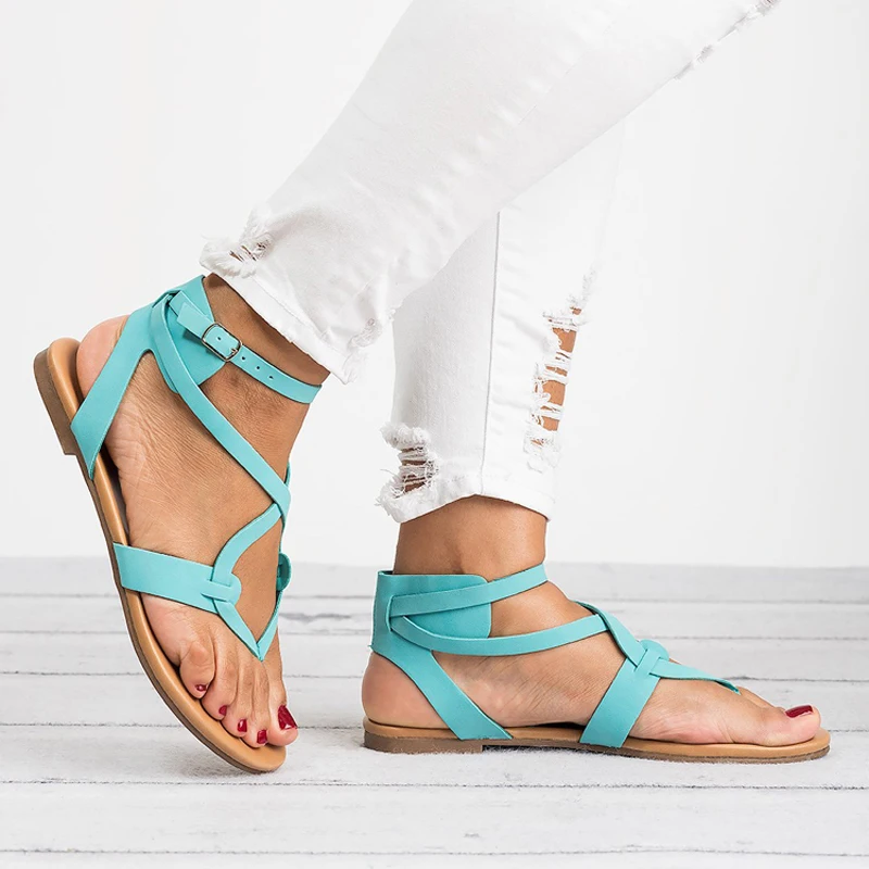 Сандалии гладиаторы женские на плоской подошве повседневные шлепанцы кожаные