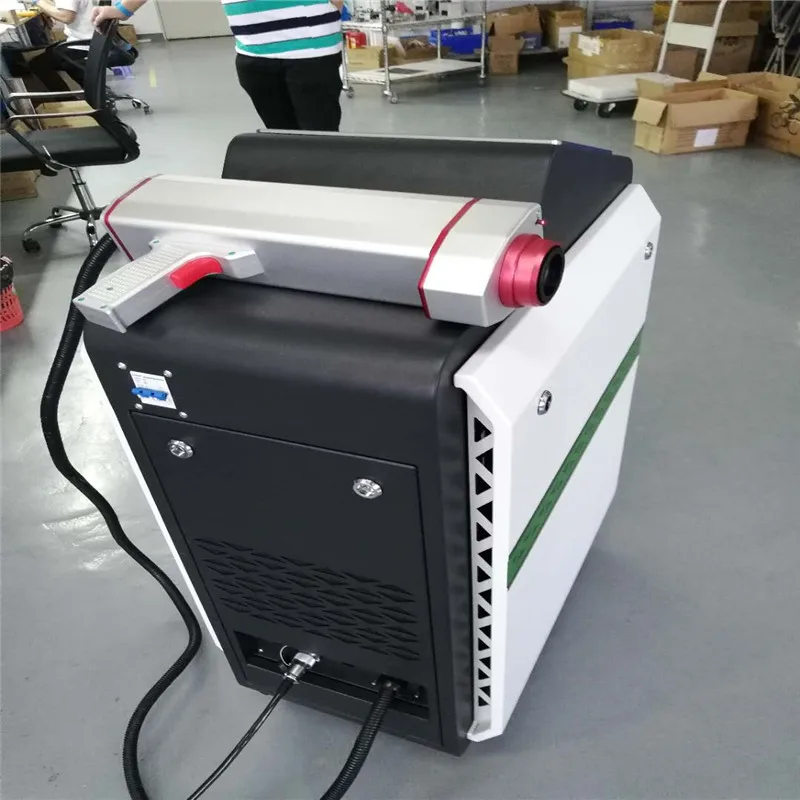 

100watt Fiber Laser Cleaning Machine for Rust, Paint, Oil, Dust Removal