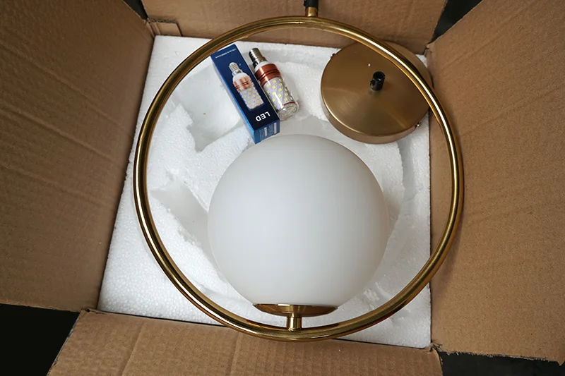 Скандинавский подвесной светильник минималистичный художественный