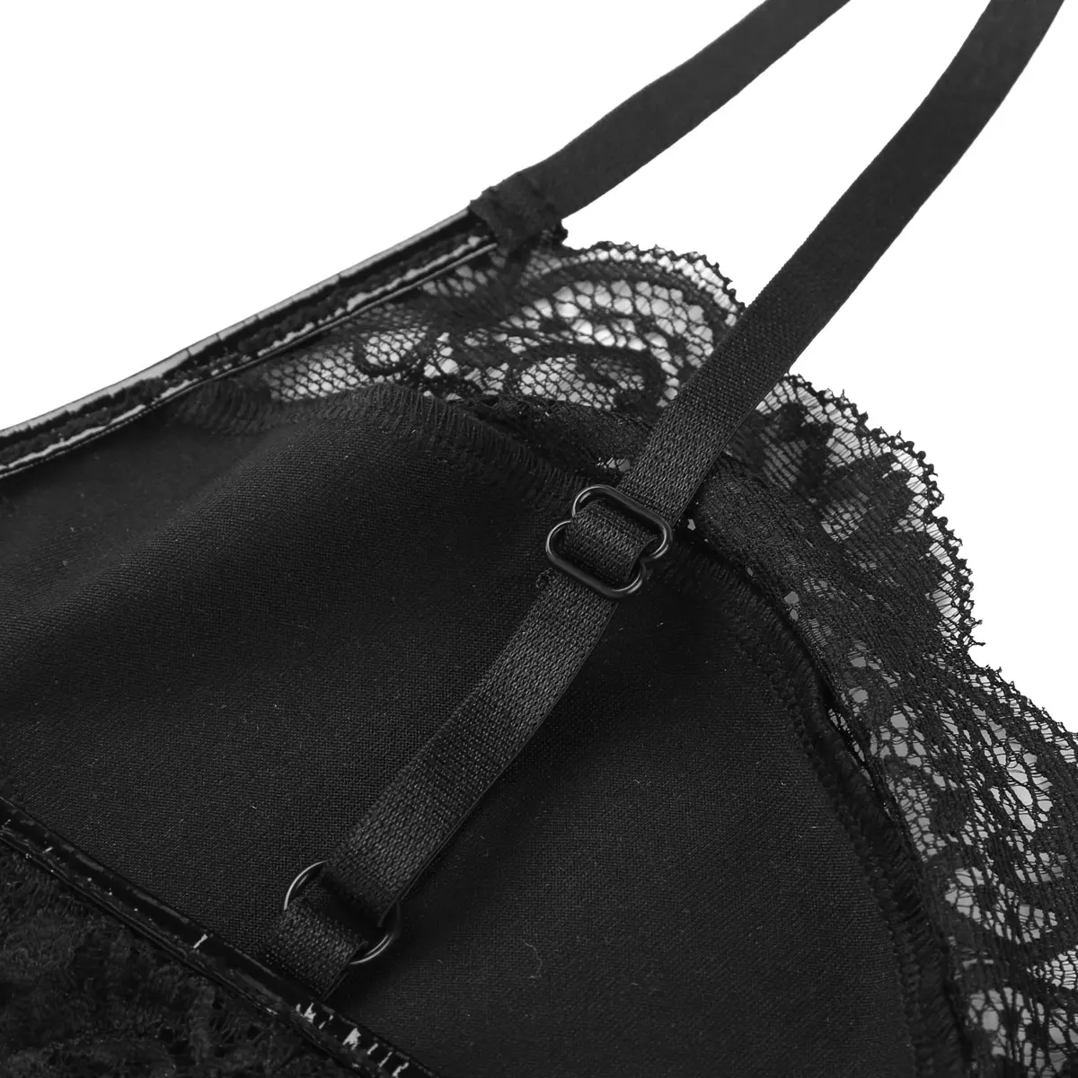 Женское белье - Топ-бюстье с подушечками и мягкими регулируемыми бретелями из кожи, кружева и без проволоки.