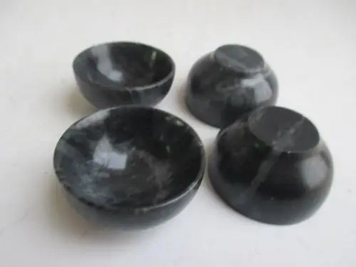 КИТАЙСКИЕ чашки ручной работы из черного нефрита с четырьмя маленькими