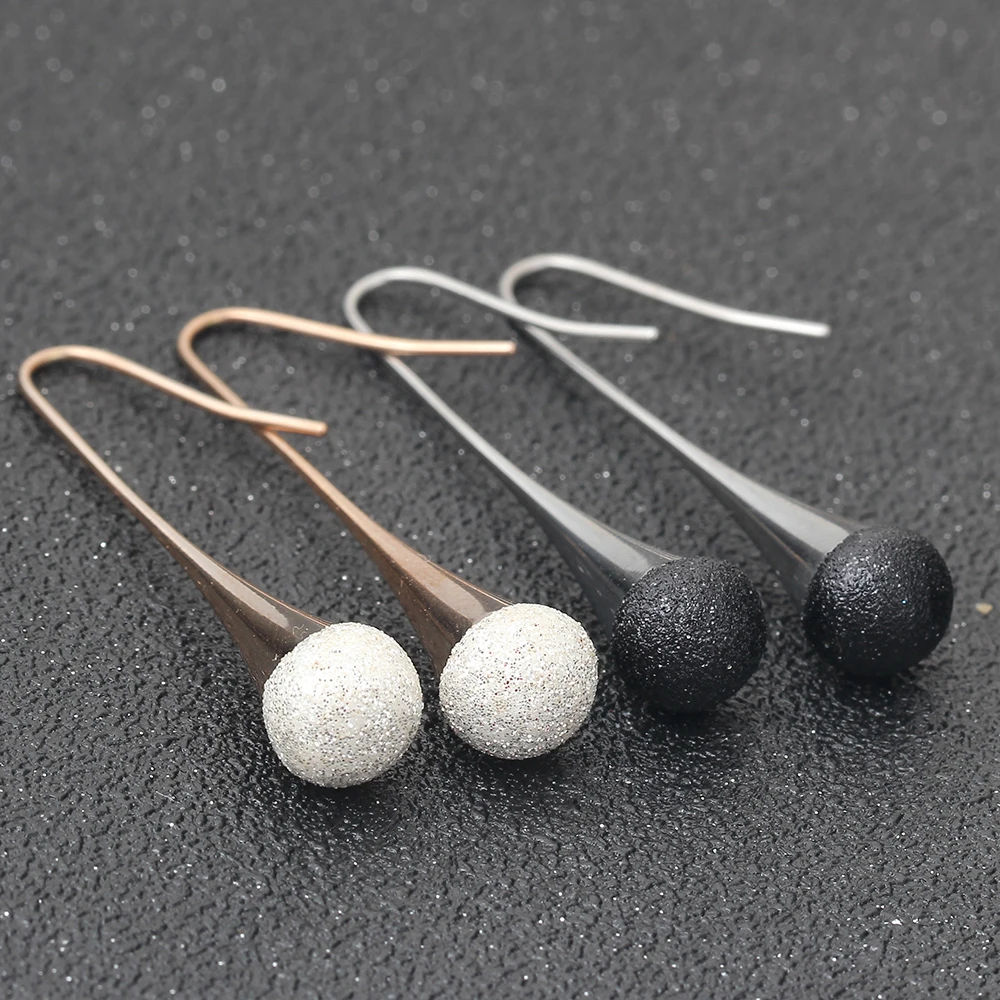 Женские модные черные/белые матовые серьги-капли из нержавеющей стали 2 цвета