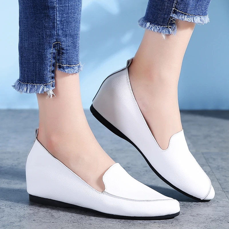 New Women Wedge Loafers Breathable Girls Students Pointed Toe Outdoor Shallow Shoes Sexy Shoes for Female Solid Walking Sneakers
