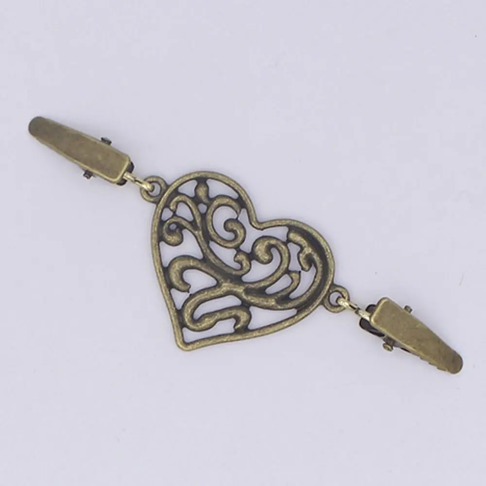 Зажим в форме сердца для платья стиле ретро с зеленым покрытием зажим одежды