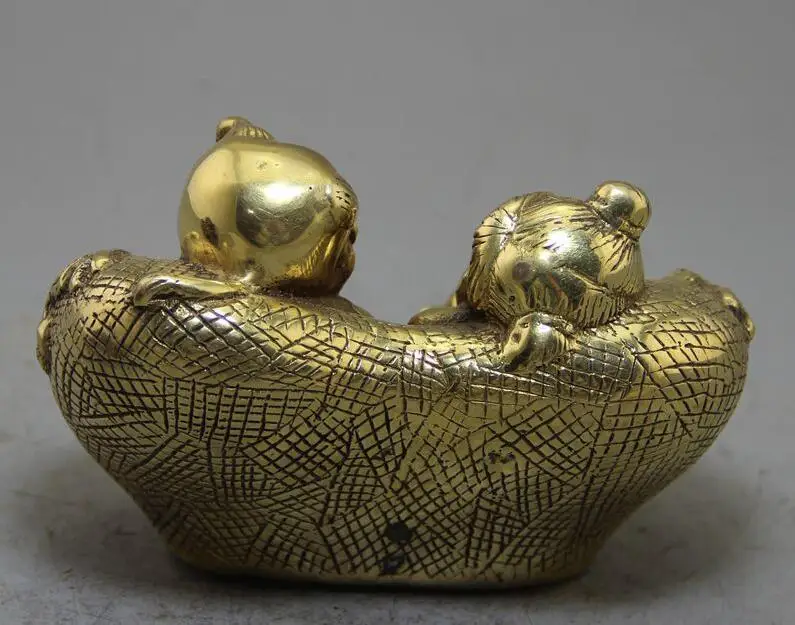 Retro-pure brass carving golden child and jade girl handicraft wedding ornaments 12x9.2x8 cm | Дом и сад