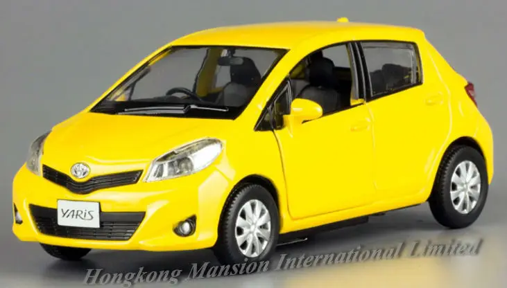 1:36 Масштаб литья под давлением металлический сплав модель автомобиля для TOYOTA Yaris