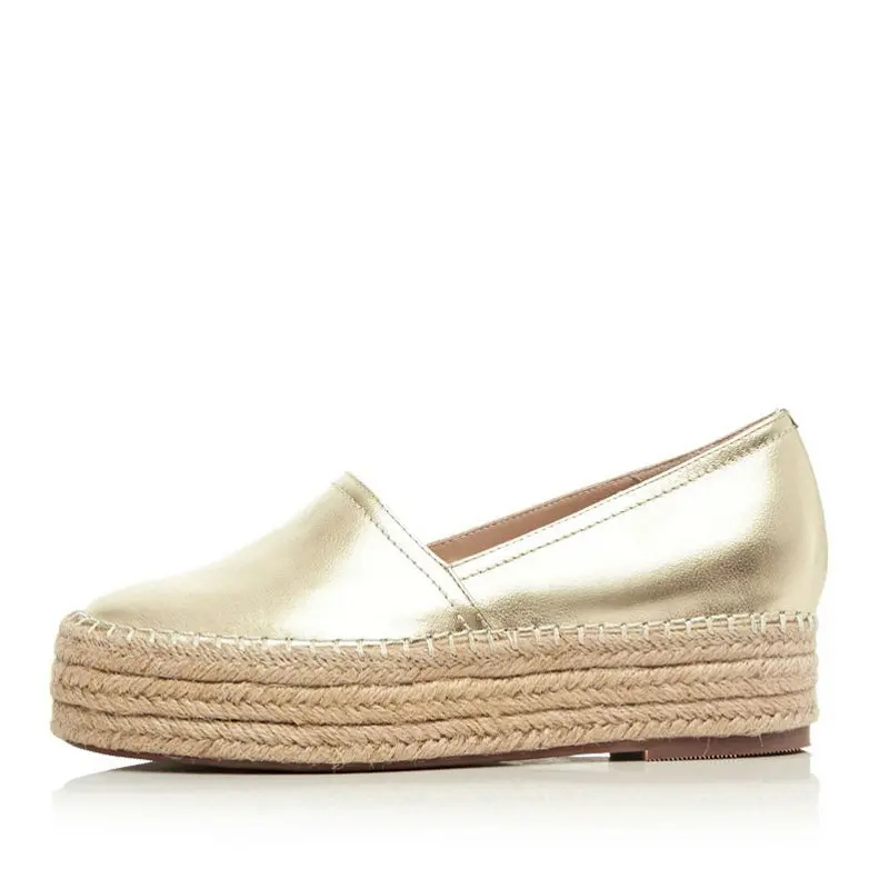 Весенне осенние туфли на плоской подошве из натуральной кожи женские модные