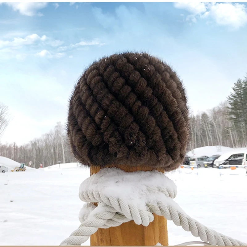 2019 Fashion Womens Real Mink Fur Hats With Stripe Design Cute Ladies Winter Warm Mink Fur Head And Ear Cap