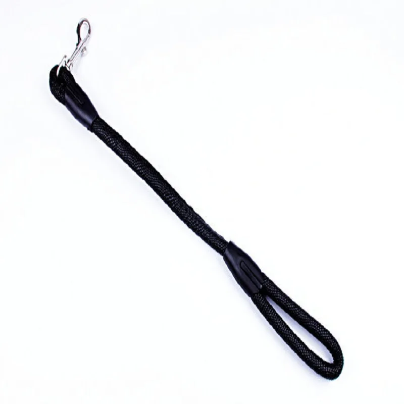 1pc Black Leash Яркий кожаный короткий поводок для собак, собак, щенков, поводок для прогулок, креативный поводок для собак, поводок для маленьких, средних и больших собак - Цвет: 1pc Black Leash