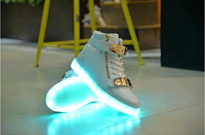 LED Seven Colors USB Charging Fluorescent Shoes Couple Korean high - top Leisure Sports Luminous | Обувь