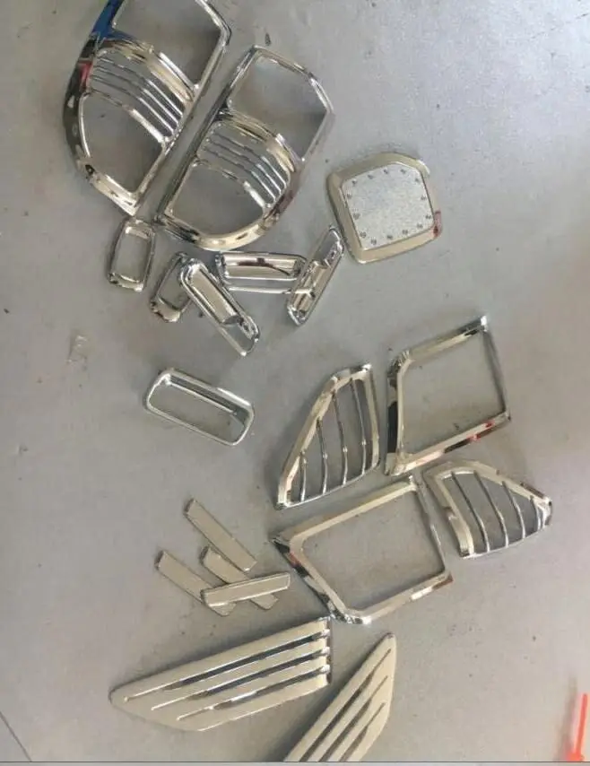 Полный комплект внешних хромированных аксессуаров с лентой 3M подходит для TOYOTA