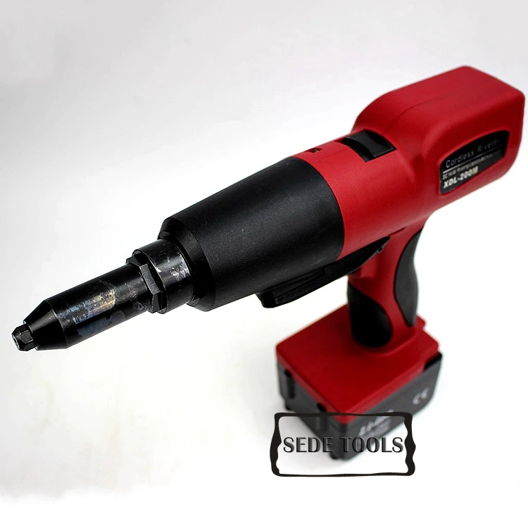 Аккумуляторная клепальная машина с литий ионным аккумулятором клепальной