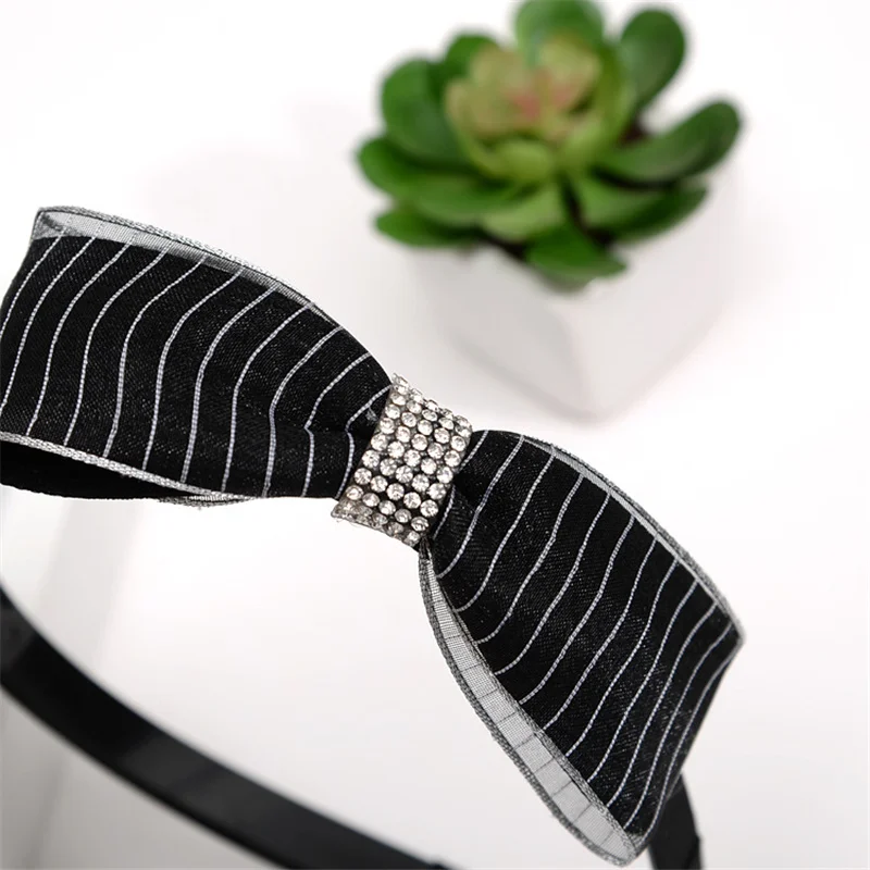 

Korean Style Women Crystal Headband Boutique Striped Headdress Wide Covered Bow Hairbands Velvet Hairband Girls Hair Accessories