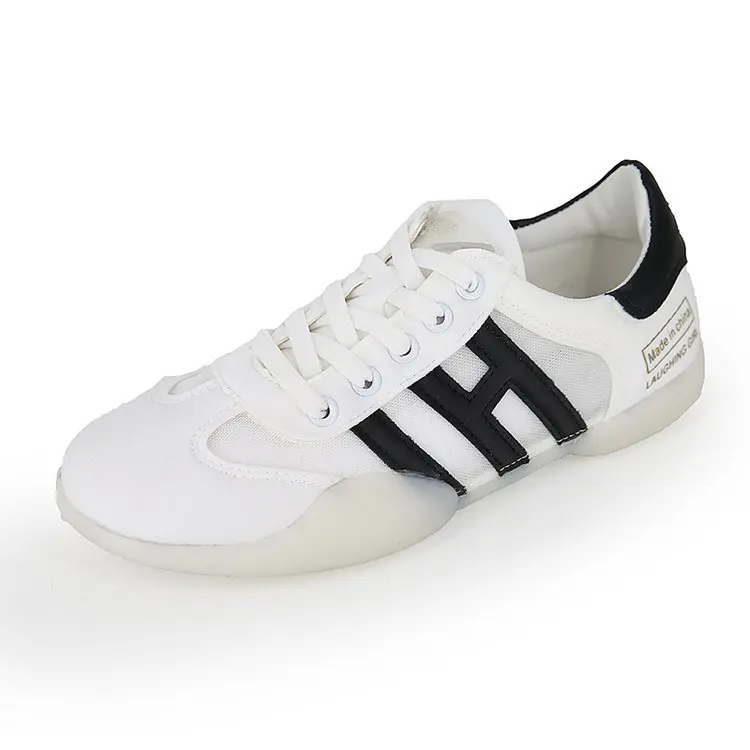 Новые женские кроссовки удобные бегущие обувь для спортзала теннисные туфли