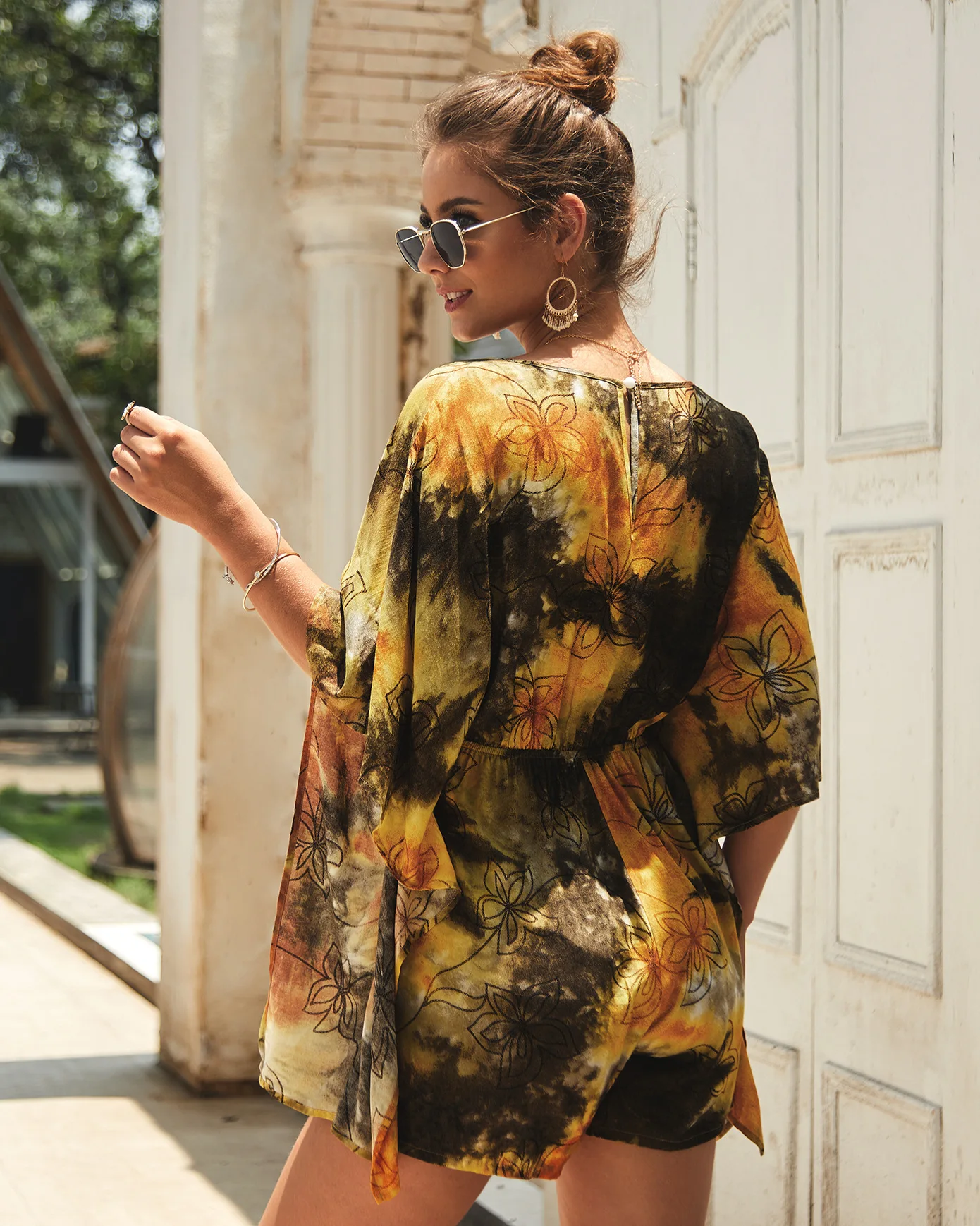 

ZOGAA Bohemian Batwing Sleeve Floral Print Belt Women Summer Beach Vocation V Neck Sexy Jumpsuit Short Overalls Casual Playsuit