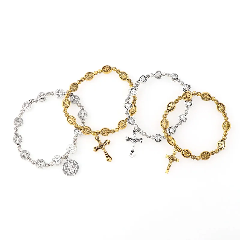 Эластичный металлический браслет с маленькими круглыми или сердечными бусинами