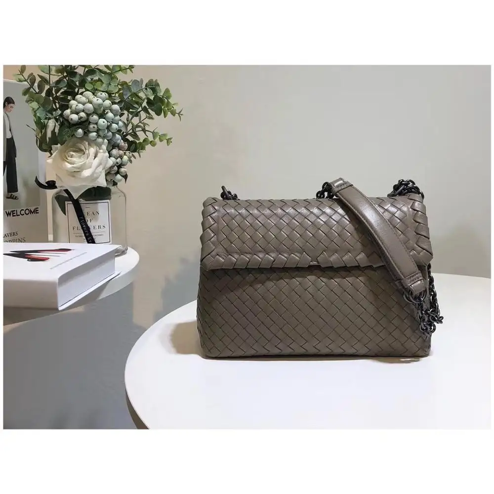 Iron and steel ash Woman Iron chain The single shoulder bag Internal and external dermis factory outlet Hand knit Woven bag - Цвет: Iron and steel ash