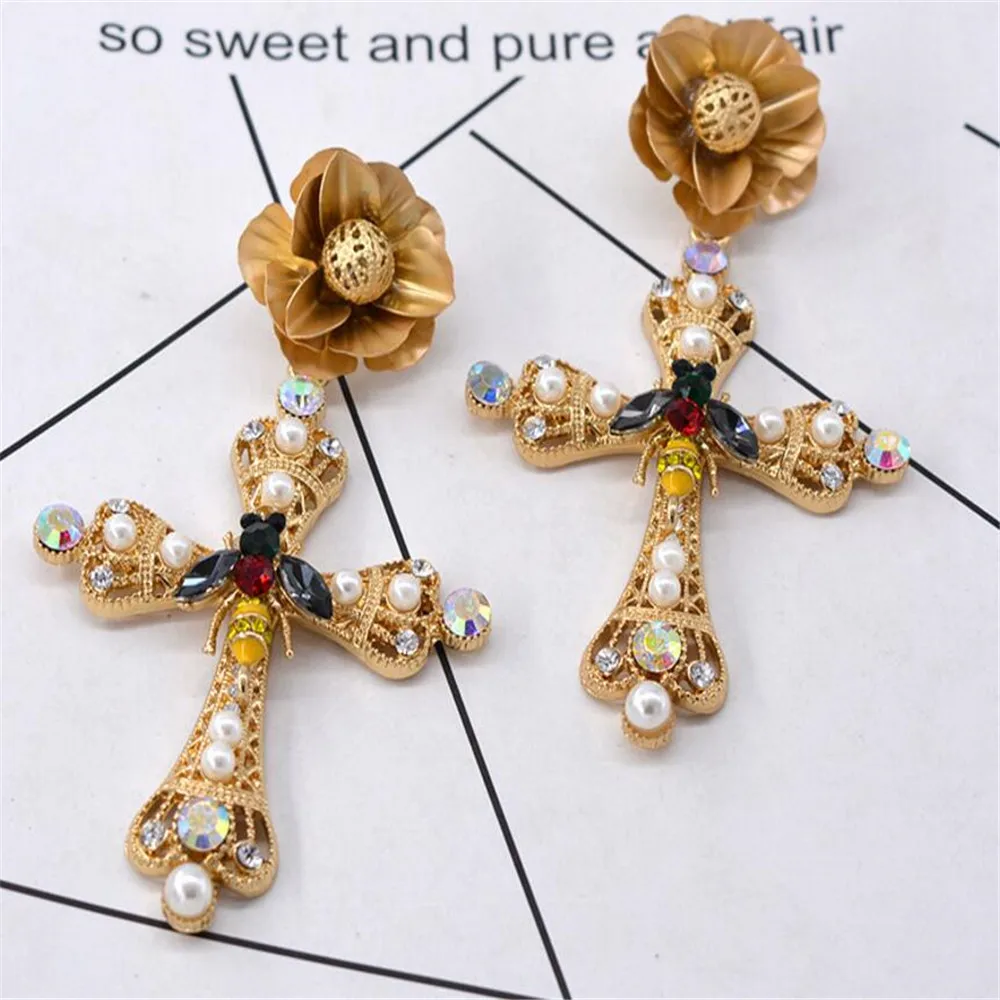 Женские серьги в стиле барокко золотого цвета | Украшения и аксессуары