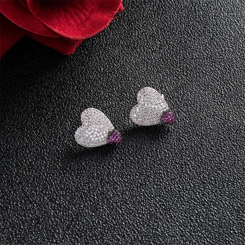 Серьги-гвоздики женские медные с фианитом изысканные простые элегантные