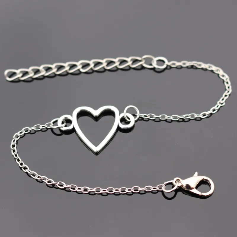 Женский браслет бижутерия L178 винтажный с серебряным покрытием и сердечком |