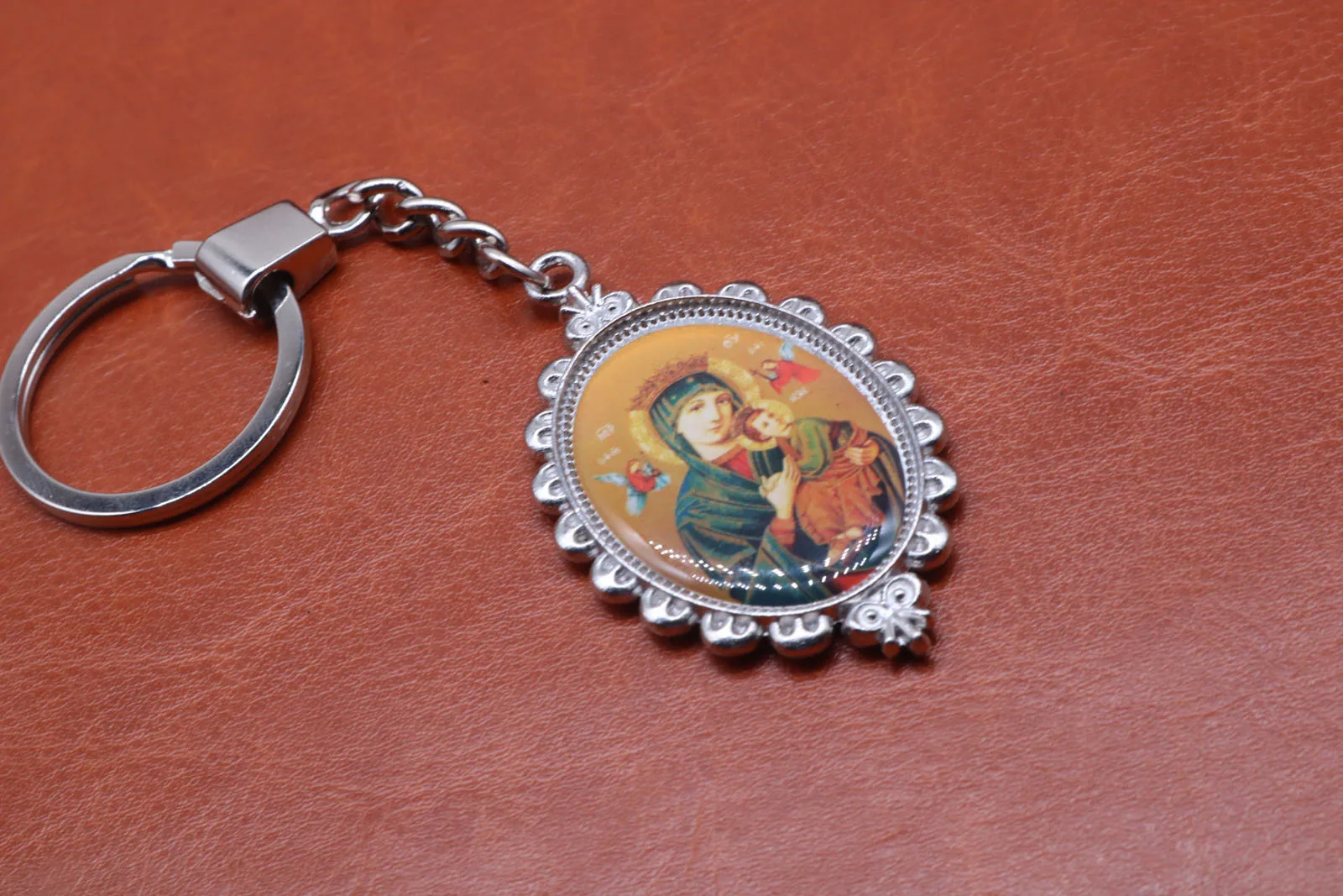 A variety of pictures can be used to select the key chain charismatic Catholic religious sage Mary Jesus Keycha | Украшения и