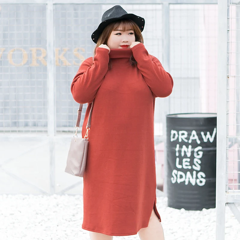 Женское трикотажное платье большого размера осенне-зимнее тонкое и удобное с