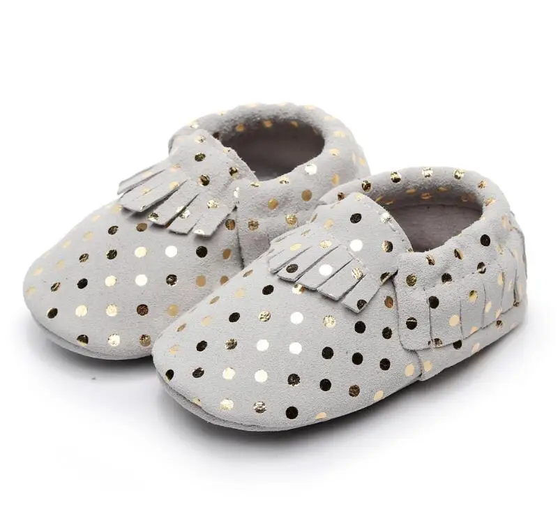 Высококачественная обувь в горошек из натуральной замши для начинающих ходить