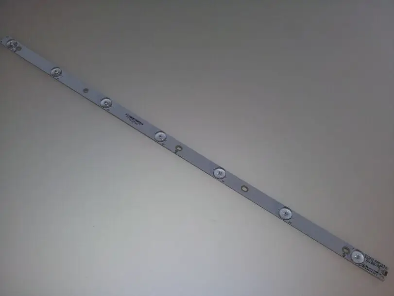 

New original LED strips for 32"Philips GJ-2K15 D2P5-315 D307-V3.1 01L68-2 E349376 7 LEDs 615mm 1 set=3 PCS