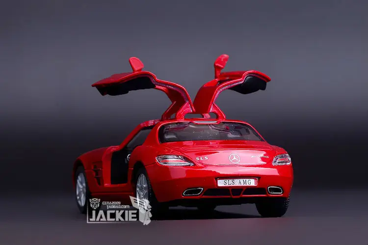 Высокая имитация изысканной коллекции игрушек: KiNSMART Стайлинг автомобиля SLS AMG