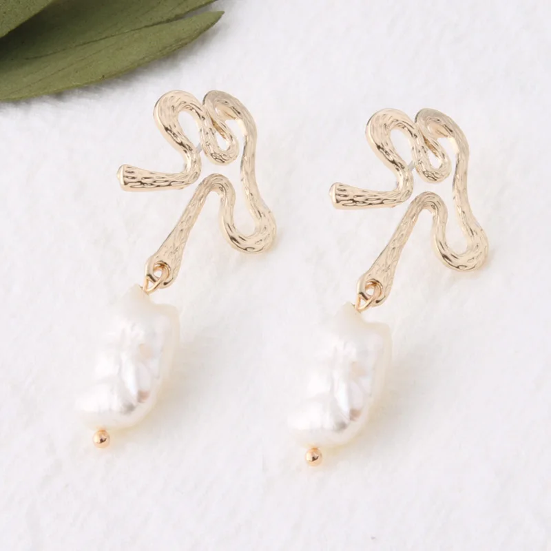 19 NeeFuWoFu Orecchini NEW Geometric Genuine Pearl Drop Earrings for Women Handmade Gold Hollow Freshwater Pearl Pendant Dangle Ear - Окраска металла: 19