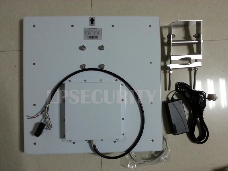 1 15 метров RS232 Wiegand26 Встроенная линейная поляризация 12dbi uhf rfid считыватель дальнего