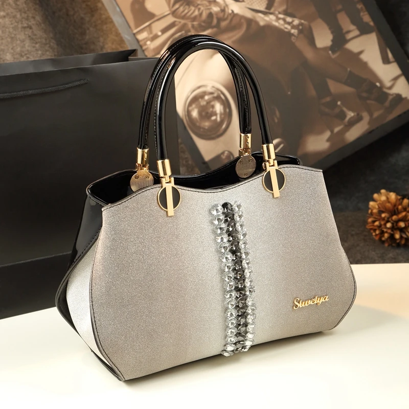 

ICEV 2019 new personality luxury diamonds ladies evening party clutch bags high quality designer patent leather women's handbag