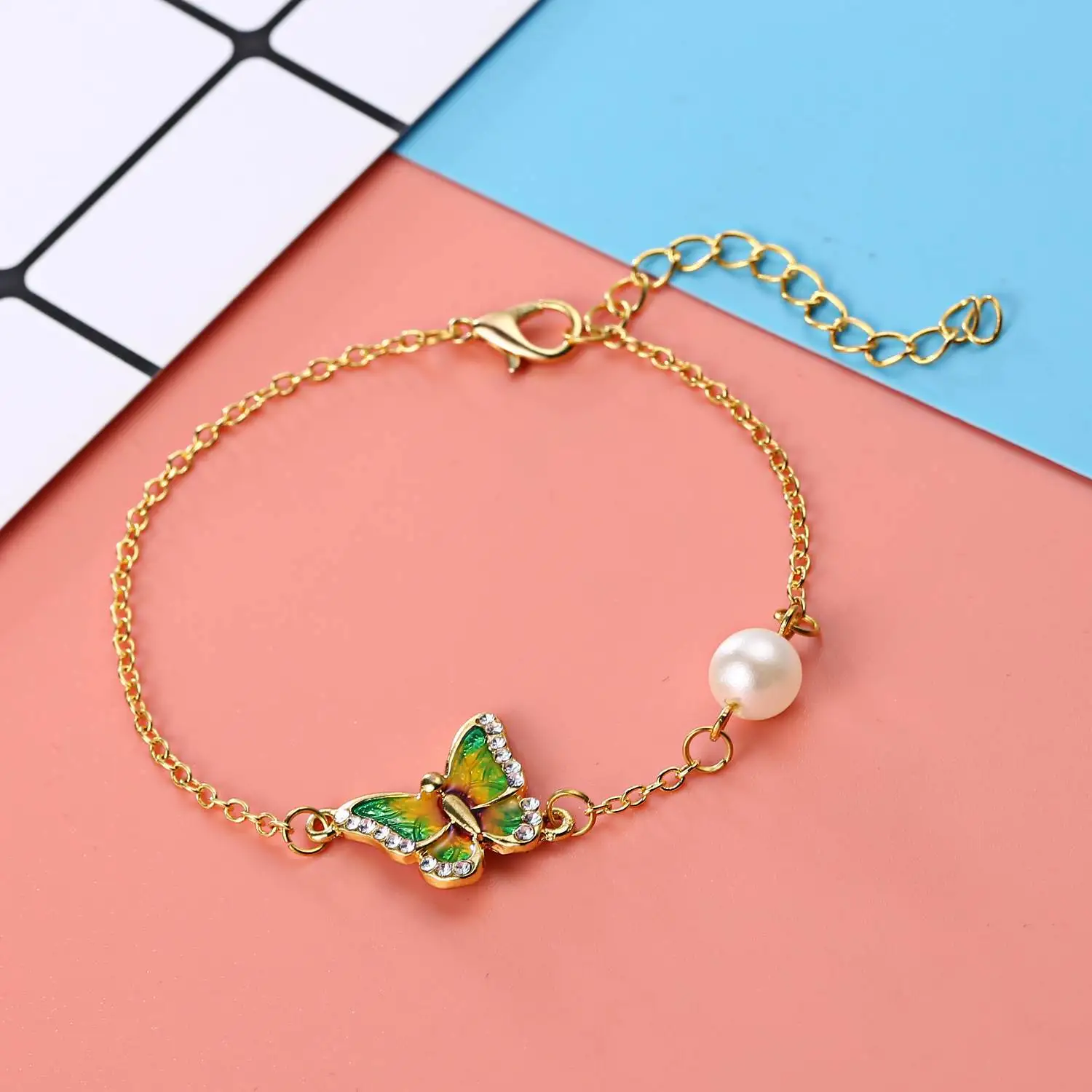 Женский браслет в этническом стиле с эмалью и бабочкой модный винтажный со