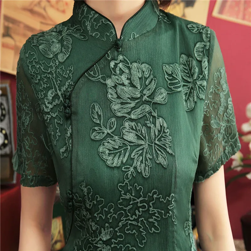 

Chinese Oriental Dress Lace Embroidery Improved Cheongsam Qipao Dress Short Sleeve Traditional Chinese Oriental Wedding Dresses
