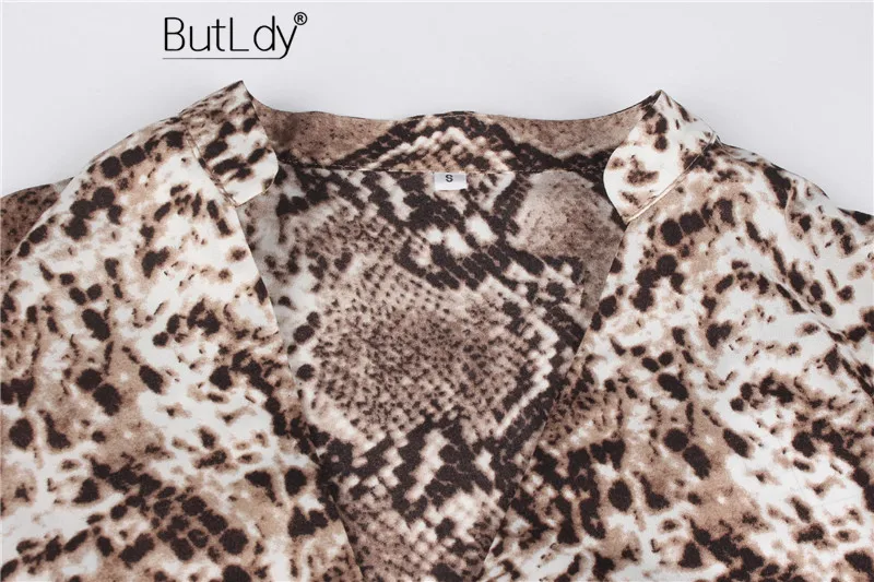 

Snake Animal Print Blouse Shirt Women Stand Collar Long Sleeve Casual Shirts Spring Summer Fashion Office Tops and Blouses 2019