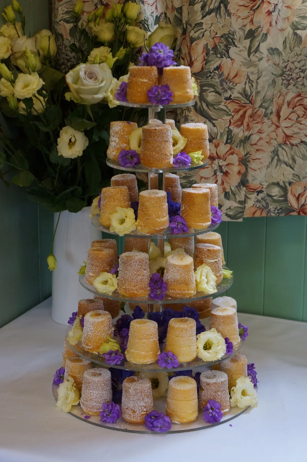 

6 TIER ROUND ACRYLIC CUPCAKE WEDDING CAKE STAND