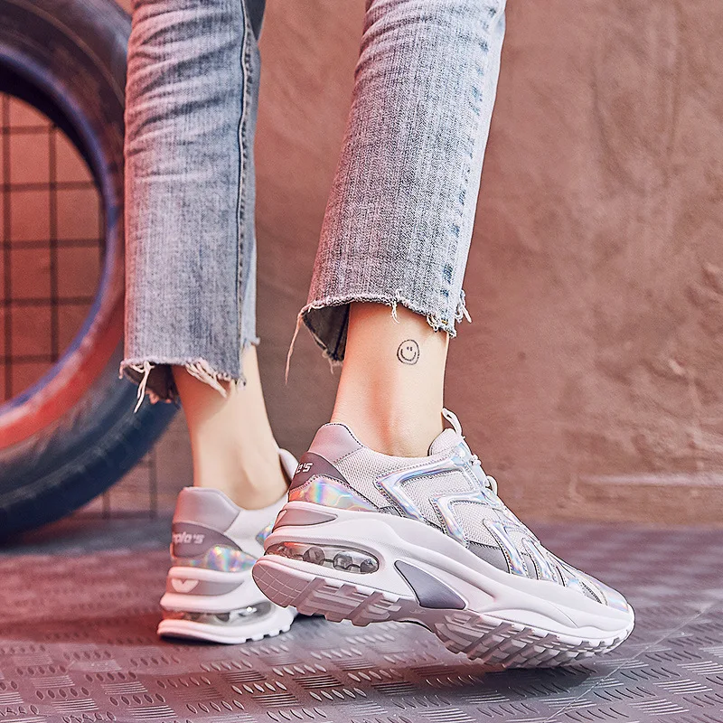 Женские кроссовки увеличивающие рост женские блестящие ботинки с массивным