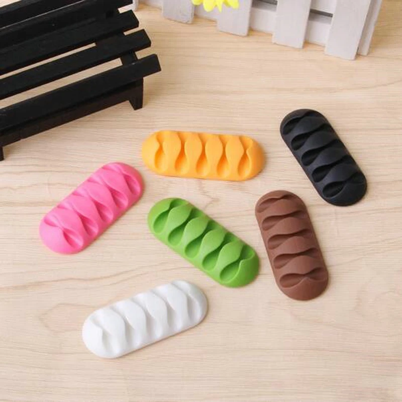 Для наушников с изображением персонажей из мультфильма устройство для