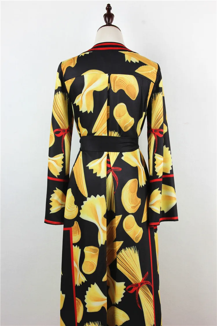 Платье с v-образным вырезом расшитое бисером свободного покроя принтом на лето и