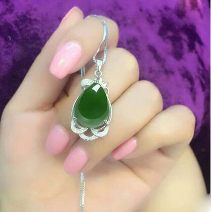 

Xin Jiang Hetian Pendants,Fashion Charms,Send For Girlfriend Or Wife,Give Your Lover A Surprise,Free shipping.
