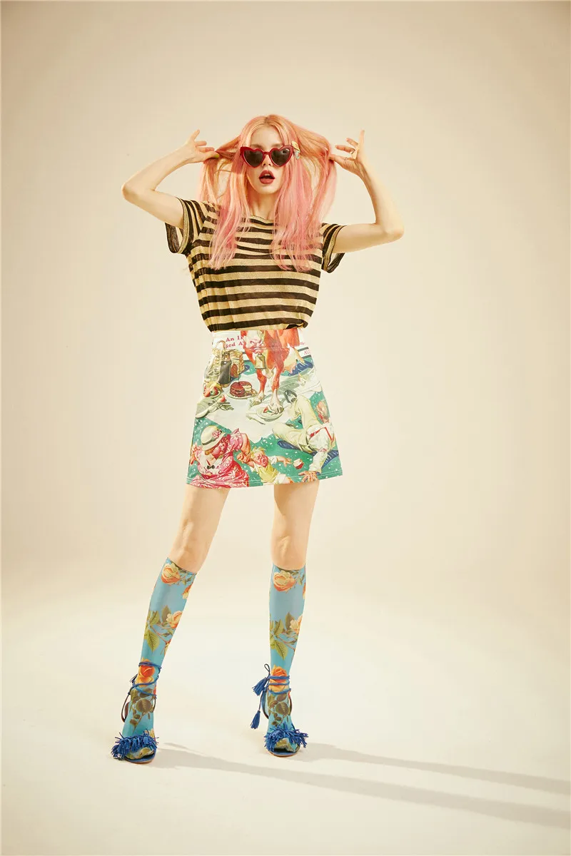 ELFSACK Vintage Cartoon Print Women Skirts Fashion A-Line Mid Waist Female Skirt Summer Streetwear Casual Femme Bottoms